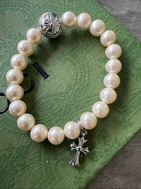 Pearl Stretch Bracelet with Cross Charm - Ivory Pearls new stretchy